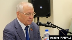 Разил Вәлиев