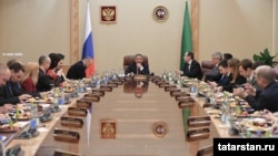 Рөстәм Миңнеханов журналистлар белән очраша