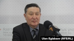 Мукар Чолпонбаев.