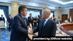 Сооронбай Жээнбеков и Медеткан Шеримкулов.