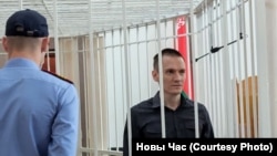 Мікола Дзядок у судзе, архіўнае фота 2021 году 