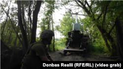 САУ «Богдана» ведет огонь по позициям российских войск в Харьковской области