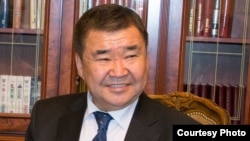 Аскар Салымбеков.