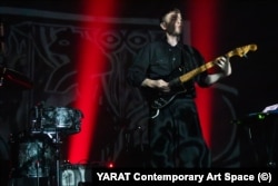 5 сентября на выставке прошел аудиовизуальный перформанс украинского композитора, музыканта и художника Евгения Якшина "Злой, дурной и слабый"