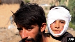 د کونړ د زلزلې یو ټپي ماشوم