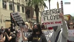 Desetine hiljada ljudi demonstriralo širom SAD