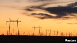 Қазақстандағы электр сымдары. 2021 жылдың қазаны.  