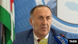 Эффект разорвавшейся бомбы произвело выступление парламентария Батала Табагуа, который первым публично озвучил результаты анализов, пришедшие из Мюнхена