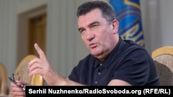 За словами Олексія Данілова, більшість мешканців окупованих територій не може отримувати базові послуги без російського паспорта