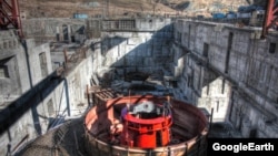 Камбар-Ата 2 ГЭСинин курулушунан бир көрүнүш