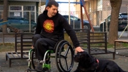 Кучиња придружници – зошто ги нема и како можат да им помогнат на лицата со попреченост?