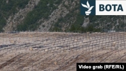 Ndërtimi i fabrikës më të madhe diellore në Bosnje është braktisur pasi kompania kineze u përball me probleme ligjore.