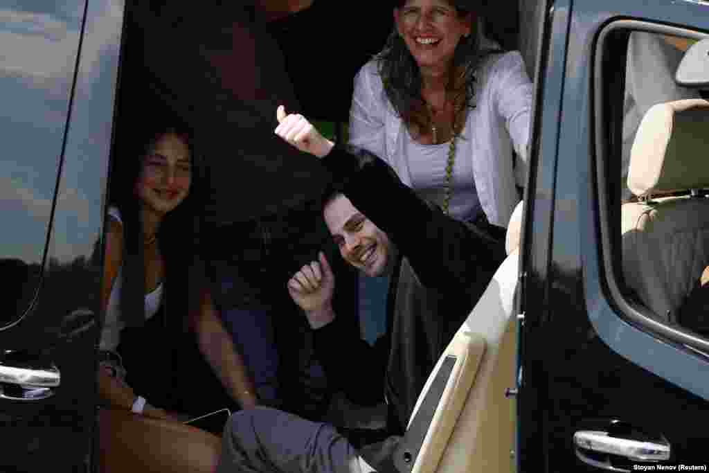 Hamas je predao svih 20 preživelih talaca Izraelu 13. oktobra u okviru razmene zarobljenika i talaca i sporazuma o prekidu vatre. Među oslobođenim taocima je i državljanin Srbije Alon Ohel, kog je dočekala porodica u Petah Tikvi u Gazi. Američki predsednik Donald Tramp, koji je posredovao u postizanju primirja, proglasio da je to "veliki dan".