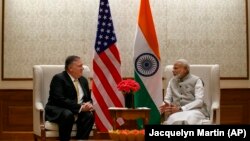 د امريکا د متحده ايالاتو د بهرنيو چارو وزير مايک پامپيو او د هندوستان صدراعظم نرېندرا مودي