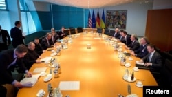 Berlində ABŞ-Ukrayna danışıqları