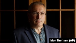 «Їхня діяльність становить загрозу основам конституційного ладу і безпеки Російської Федерації», – заявили у наглядовому органі