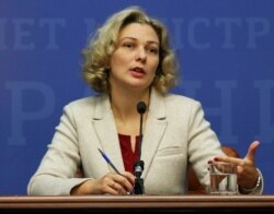 Мовний омбудсмен України Тетяна Монахова під час пресконференції в Києві, 10 грудня 2019 року