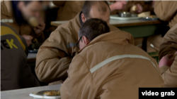 Обед для заключенных в Каменской исправительной колонии №101 на Запорожье