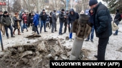 Ракетний обстріл проросійськими бойовиками Краматорська. Загинули 15 людей і 15 були поранені. Донбас, 10 лютого 2015 року