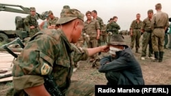 "Зачистка" еш Оьрсийчоьнан эскархоша лаьцна воккха стаг, Нохчийчоь, 2001 шо