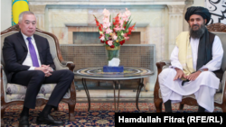 عبدالغني برادر اخوند د قزاقستان د لومړي وزیر د مرستیال سیریک ژومانګارین