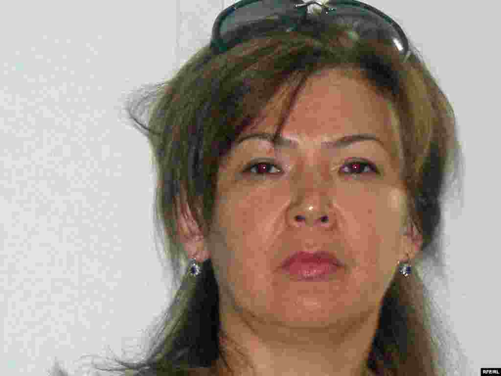 Гаухар Касабекова, жена бывшего заместителя президента «Казатомпрома» Аскара Касабекова.  - Аскар Касабеков вместе с другими бывшими заместителями арестованного Мухтара Джакишева находится на конспиративной квартире КНБ. 