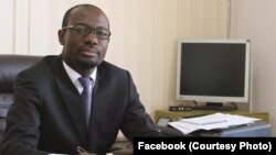 Али Абубакр.