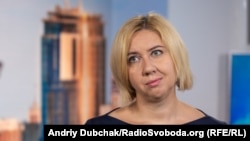 «За кожним журналістом насправді, на якого тиснуть, стоять мільйони громадян його аудиторії, які не отримують інформації про розслідування, права яких не будуть захищені, які не зможуть отримати якусь допомогу» – Оксана Романюк