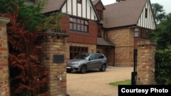 Дом под Лондоном, который, как предполагается, принадлежит Максиму Бакиеву. 