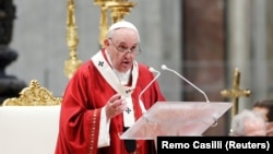 Vaticanul își reformează Codul Canonic, după 40 de ani.