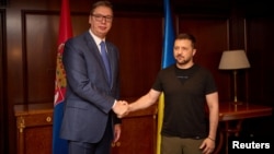 Президенти України і Сербії під час зустрічі в Афінах