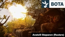 Një ushtar ukrainas në vijën e frontit në rajonin e Donjeckut. Maj, 2025. 