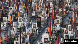 Armenia - Tombs of soldiers killed during the 2020 war in Karabakh and buried at Yerablur Military Pantheon in Yerevan, January 28, 2025.