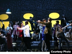 Balul la familia Larin - Evgheni Oneghin în regia lui Andrei Șerban, Praga, martie 2009.