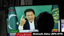 پېمرا ویلي دي چې خان په خپلو ویناګانو کې د دولتي ادارو پرضد کرکه خپروي - پخوانی انځور. 