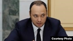 Максим Бакиев.