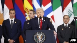 Președintele SUA, Donald Trump, în timpul discursului de la summitul de la Sharm el-Sheikh. 13 octombrie 2025.