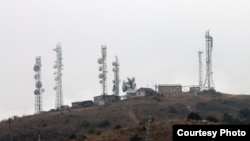 Аксыдагы Үңкүр-Тоо 