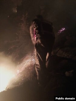 Тоодогу өрттү өчүрүү. Баткен. 13-сентябрь, 2025-жыл. Сүрөт ӨКМге таандык.