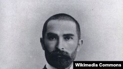 Эльдерханов Таьштамир.