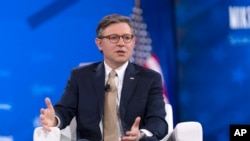 Майк Джонсон на Конференції консервативних політичних дій