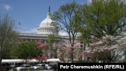 هم کابل و هم واشنگتن تاکید کرده اند که گفتگوهای صلح باید به رهبری و مالکیت افغان انجام شود.