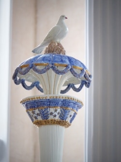 ძველი ორნამენტები „ბალნეოლოგიურ კურორტ წყალტუბოში“.