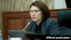 Алтынай Өмүрбекова.