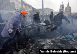 Раненый во время стрельбы на Евромайдане 20 февраля 2014 года