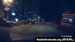 Опівночі на повороті біля будинку, де живе Гройсман, з’явилося авто супроводу його кортежу