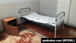 Türkmenistandaky hassahanalaryň birindäki otag. (Arhiw suraty)