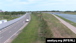 Специальная дорога и мост, напрямую соединяющие Акорду и ещё одну резиденцию президента Казахстана. Астана, 10 июня 2025 года.