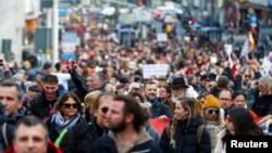 На одній з акцій протесту проти карантинних обмежень, Кассель, Німеччина, 20 березня 2021 року