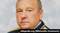 Російський генерал Володимир Шаманов, депутат Держдуми Росії, командував угрупованням військ Росії під час першої російсько-чеченської війни у 1996 році
